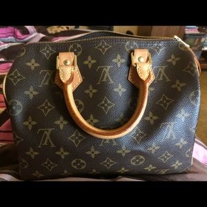 Louis Vuitton Speedy 25